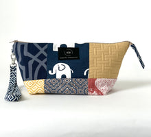 Load image into Gallery viewer, Wristlet #025
